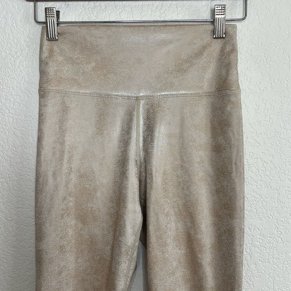 Carbon38 Foiled Gold Sheen Crackle Print 7/8 leggings Small Yoga Athleisure r14 - Picture 5 of 7